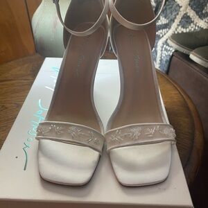 Betsey Johnson Cream Embroidered Heels